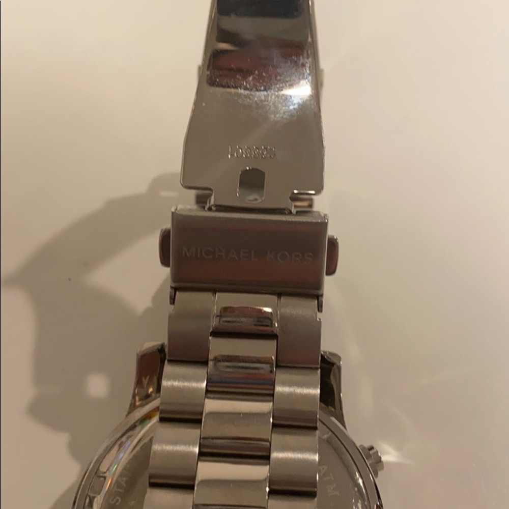 Silver Michael Kors Watch - Picture 5 of 5